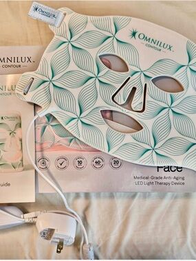 Omnilux LED mask
